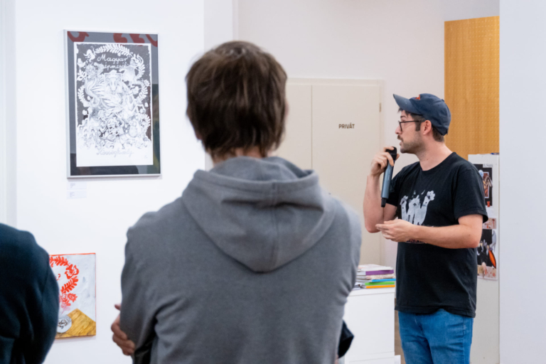 Katalógusbemutató és tárlatvezetés