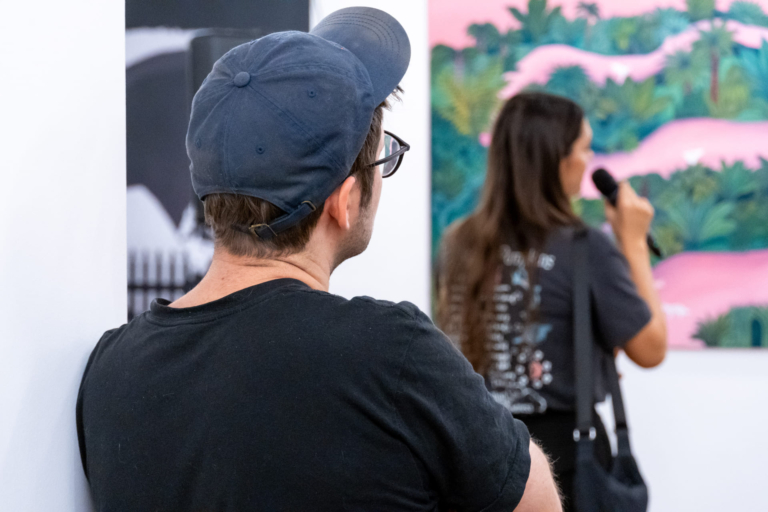 Katalógusbemutató és tárlatvezetés