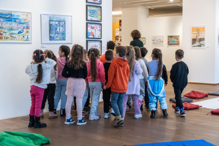 NAGYVÁROSI APRÓSÁGOK