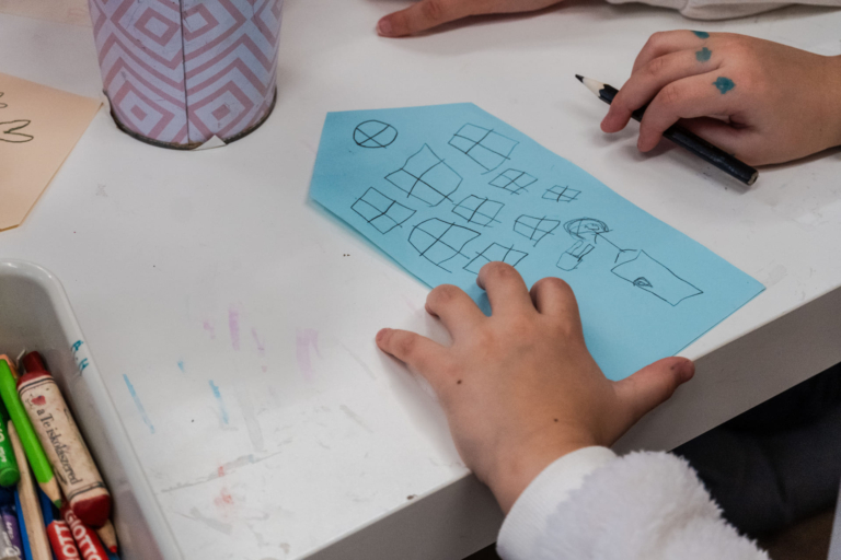 NAGYVÁROSI APRÓSÁGOK