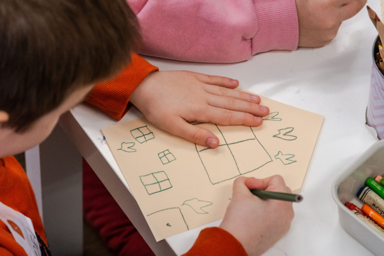 NAGYVÁROSI APRÓSÁGOK