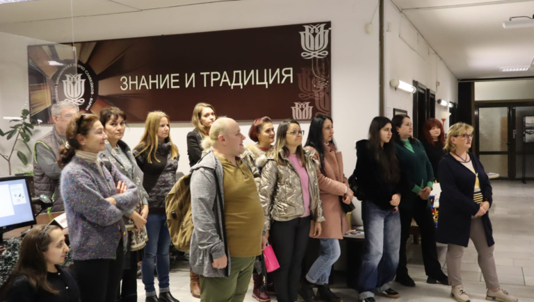 CSUPA-KÉP KÖNYVEK UTAZÓTÁRLAT VÁRNÁBAN