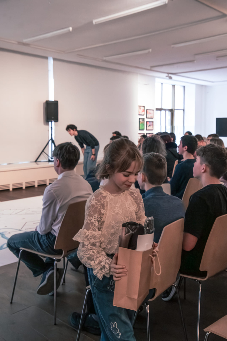 <19 SHAPE YOUR WORLD! 2026