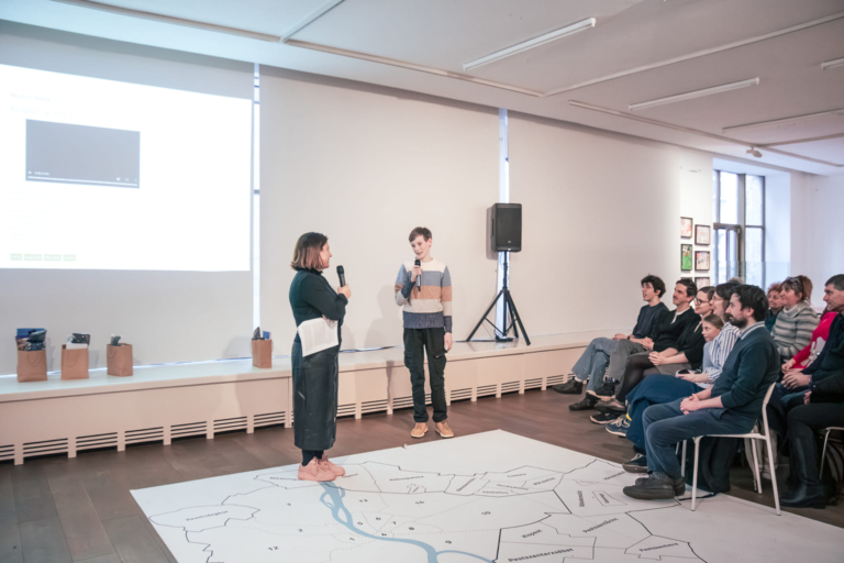 <19 SHAPE YOUR WORLD! 2026