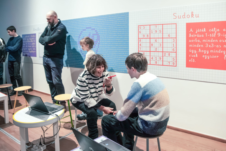 <19 SHAPE YOUR WORLD! 2026