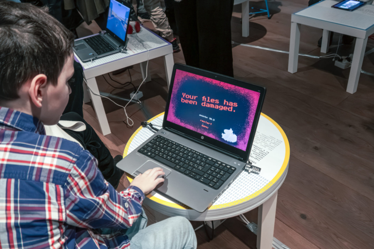 <19 SHAPE YOUR WORLD! 2026