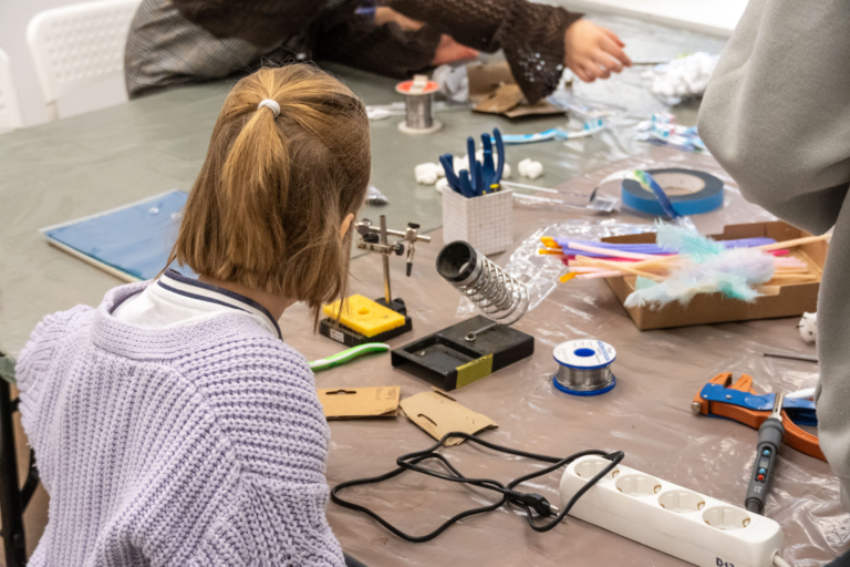 <19 SHAPE YOUR WORLD! 2026