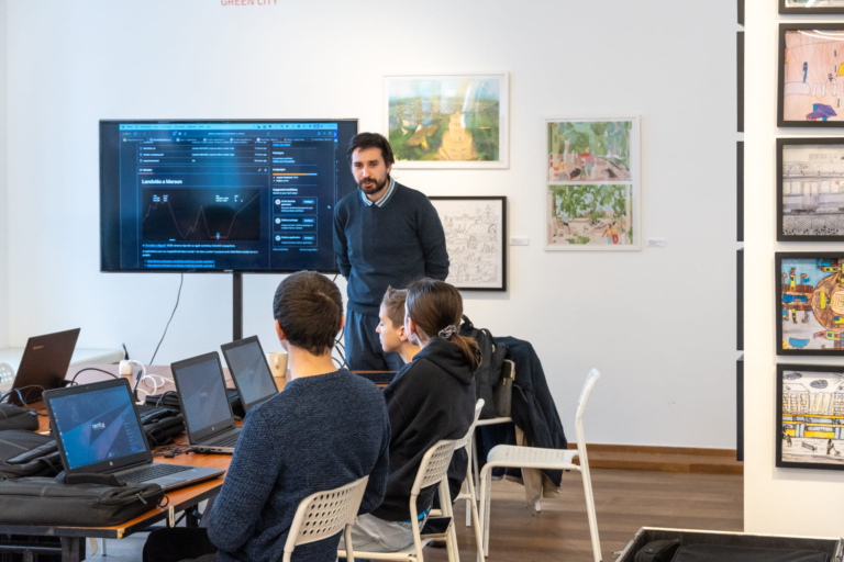 <19 SHAPE YOUR WORLD! 2026