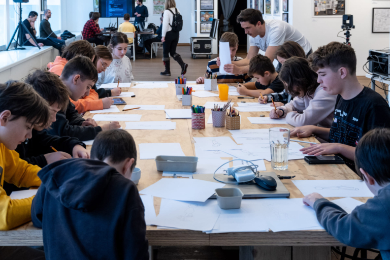 <19 SHAPE YOUR WORLD! 2026