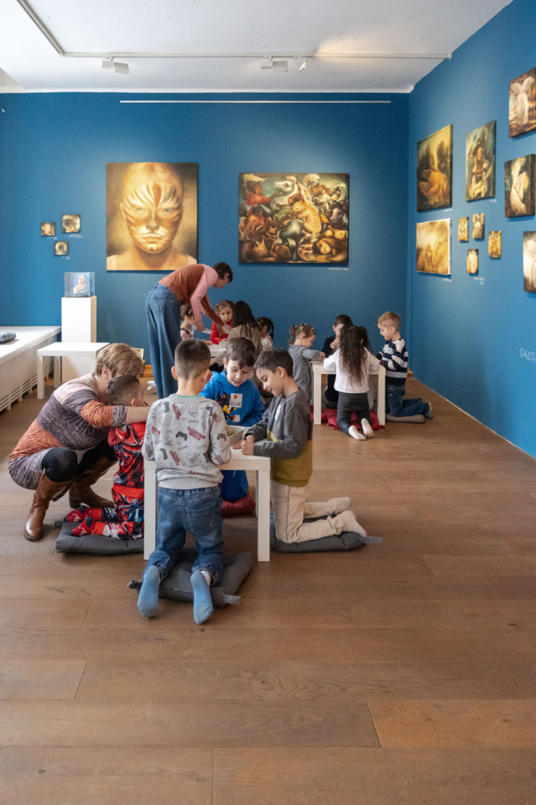 VARÁZSERDŐ SŰRŰJÉBEN