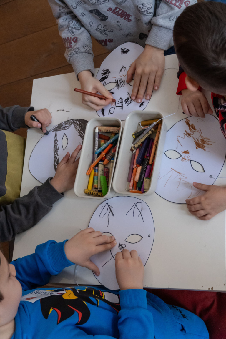 VARÁZSERDŐ SŰRŰJÉBEN