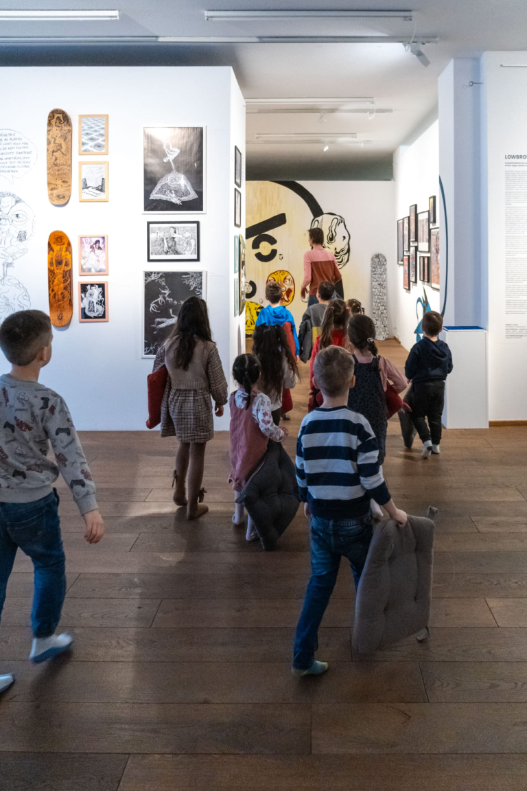 VARÁZSERDŐ SŰRŰJÉBEN