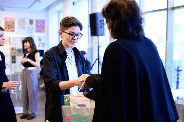 DO YOU HAVE A KNACK FOR ART? SOUND & SILENCE