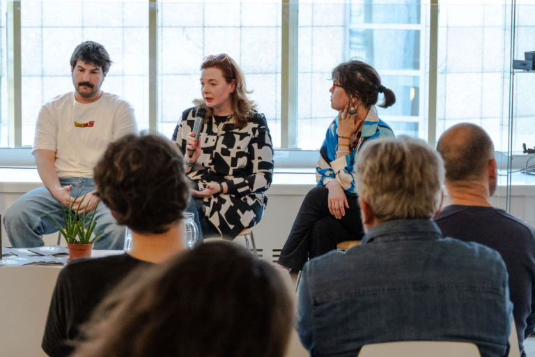 LOWBROW GOES ON – KATALÓGUSBEMUTATÓ ÉS KEREKASZTAL-BESZÉLGETÉS