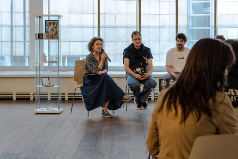 LOWBROW GOES ON – KATALÓGUSBEMUTATÓ ÉS KEREKASZTAL-BESZÉLGETÉS