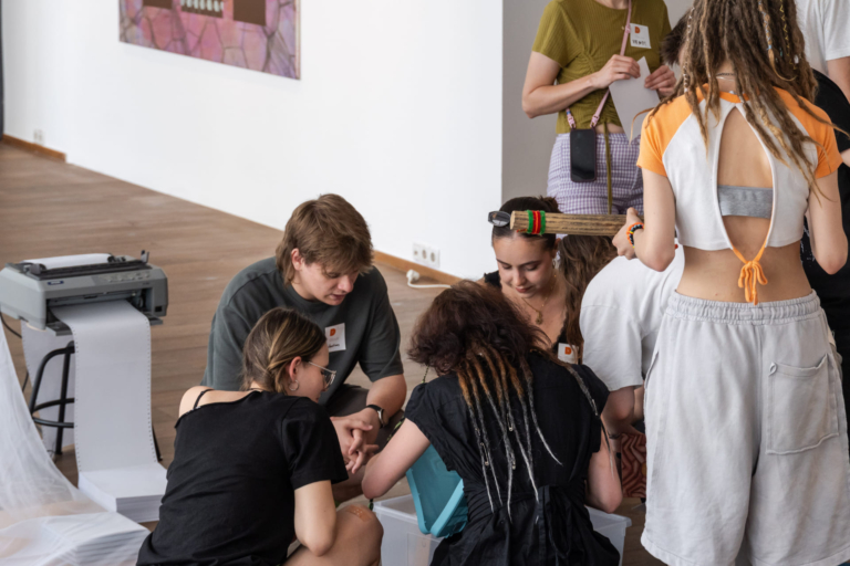 DO YOU HAVE A KNACK FOR ART? INTERNATIONAL COMPETITION