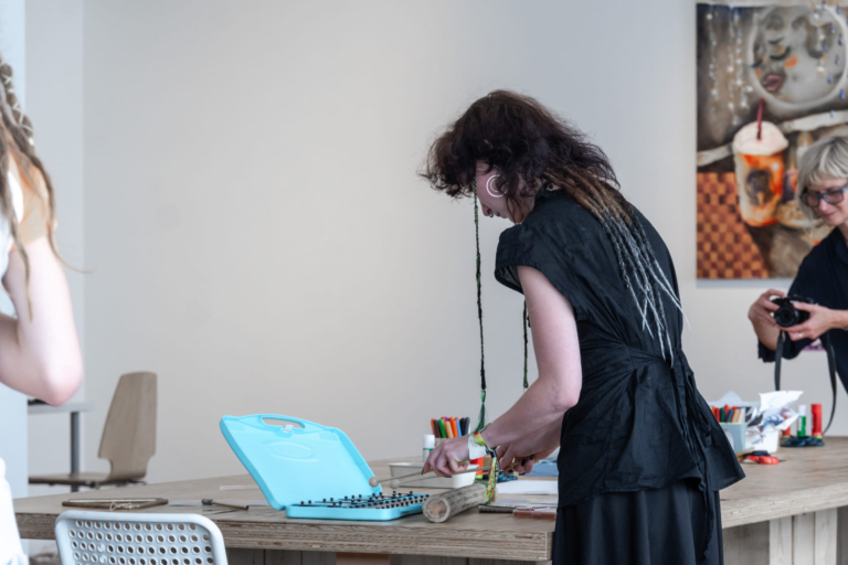 DO YOU HAVE A KNACK FOR ART? INTERNATIONAL COMPETITION