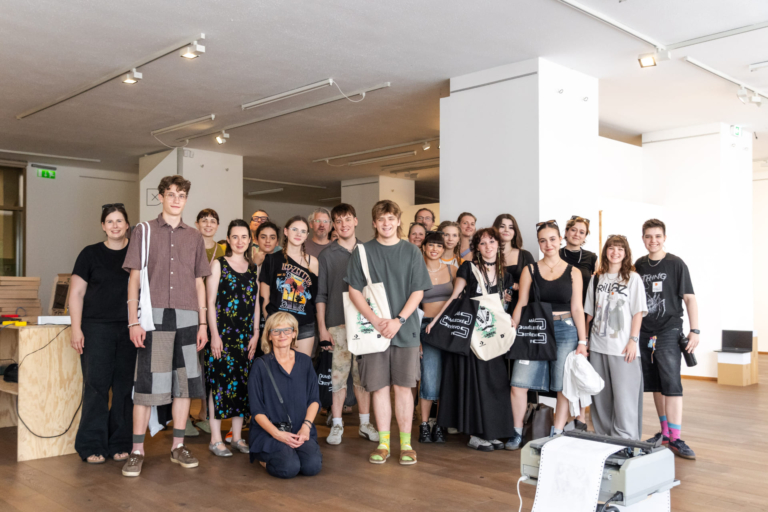 DO YOU HAVE A KNACK FOR ART? INTERNATIONAL COMPETITION